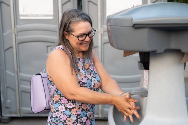 Best Best portable toilet rental  in Desoto Lakes, FL